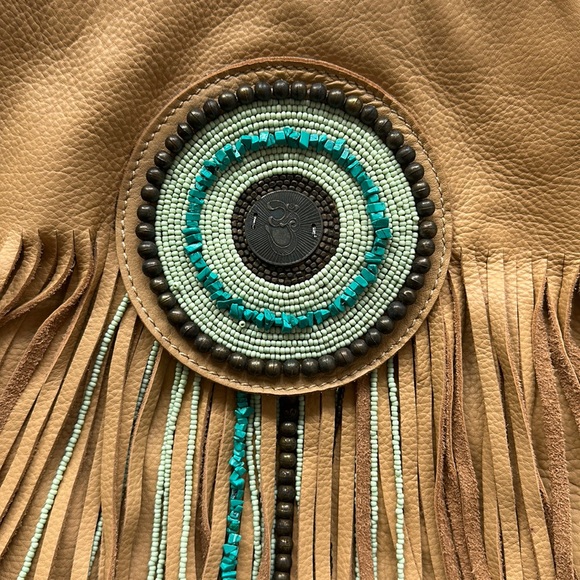 'KARINA' FRINGE LEATHER SHOULDER BAG IN NUDE - Picture 10 of 12